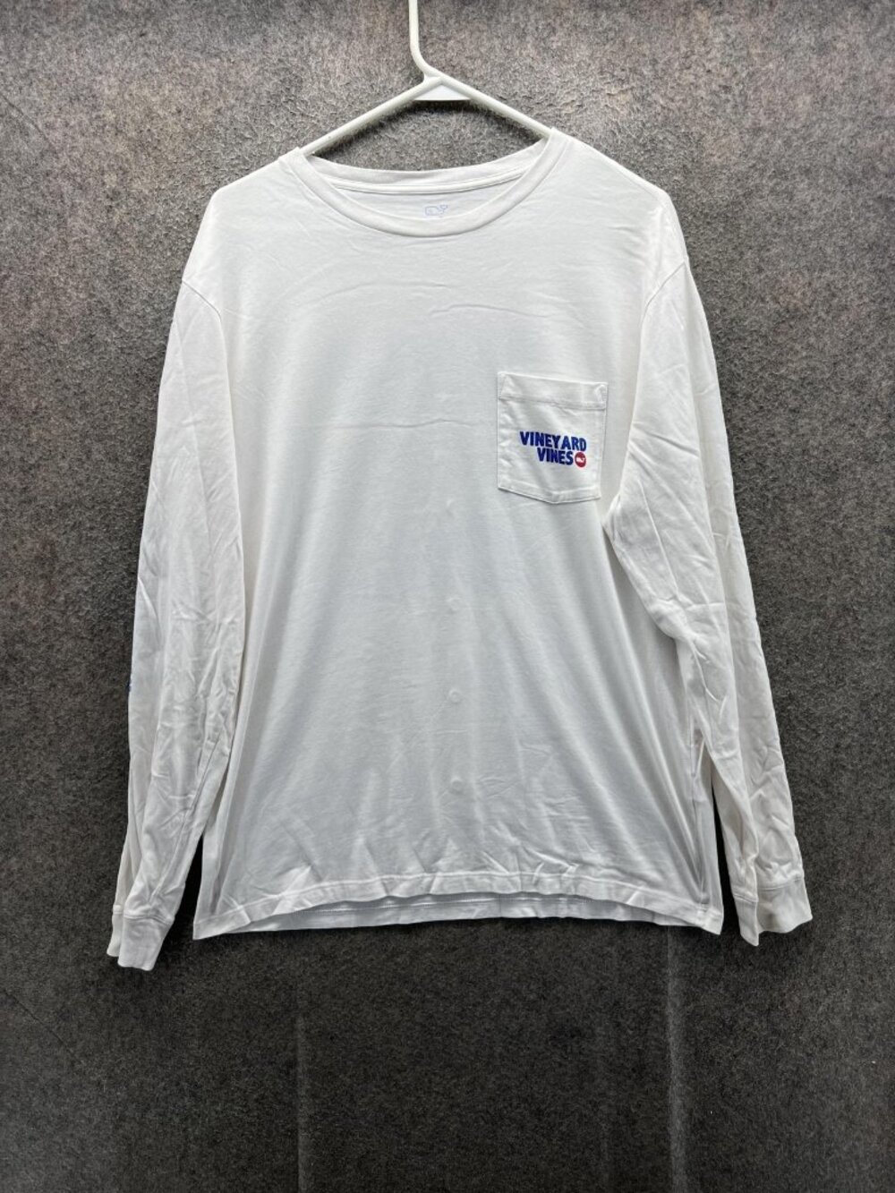 Vineyard Vines Shirt Mens Medium White Long Sleeve Pocket Graphic Logo Tee
